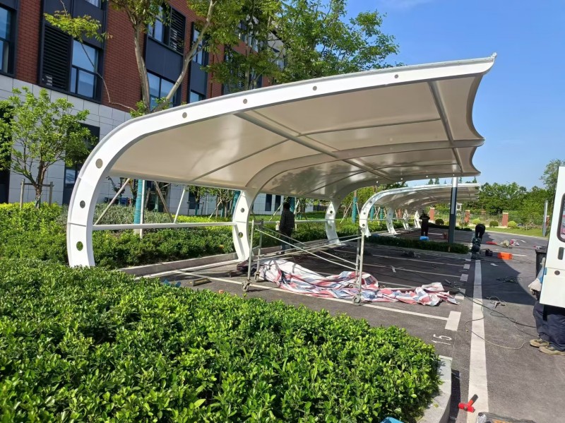 如何选择建湖县雨棚公司？北雨膜结构等公司推荐